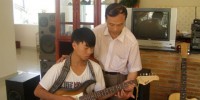 Người phổ luật thành nhạc trên cao nguyên