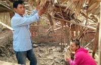 Đôi vợ chồng bán vé số bị điều tra tội mới
