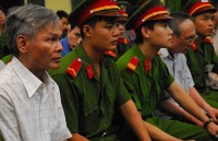 Tử hình quan tham không giải quyết được gì?