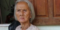 Mẹ chôn sống con để cả làng thoát chết