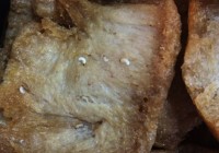 Kinh hoàng giòi, bọ lúc nhúc trong sườn non chay