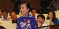 Đừng để dân phải oằn mình “cõng” phí