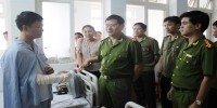 Bị đâm trọng thương, Thiếu tá công an vẫntóm gọn tội phạm