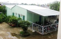 Vựa kiểng, ngân hàng ‘xẻ thịt’ trụ sở ủy ban