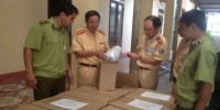 Bắt vụ vận chuyển thuốc nổ và linh kiện súng