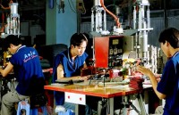 Tranh cãi kịch liệt về mức tăng lương 2016
