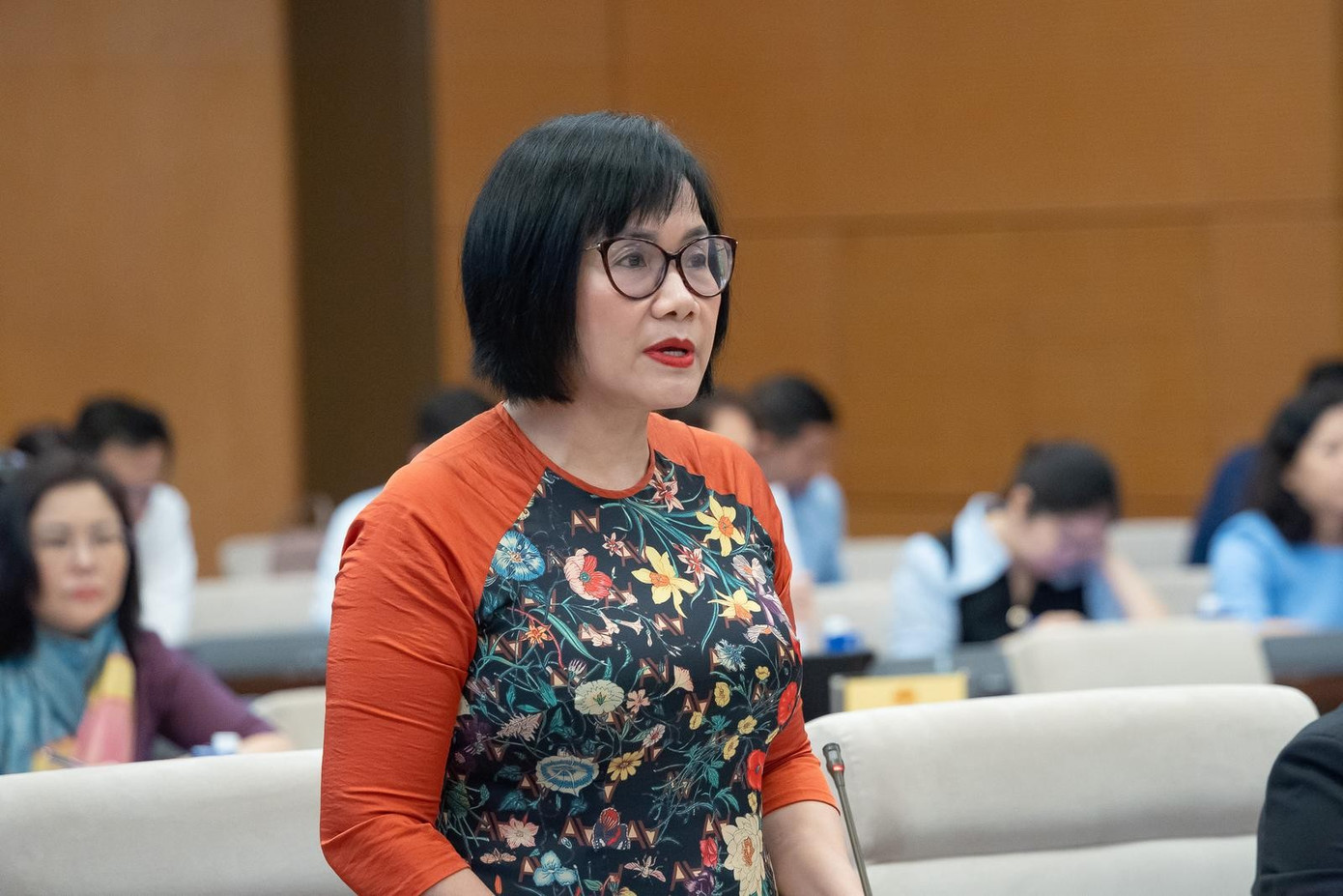 Sang tên đổi chủ, đăng ký xe máy có cần thiết phải hợp đồng công chứng không?