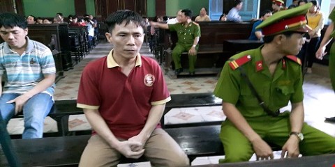 Tin có bùa ngải, thiêu sống “sư phụ” để “cứu” vợ con