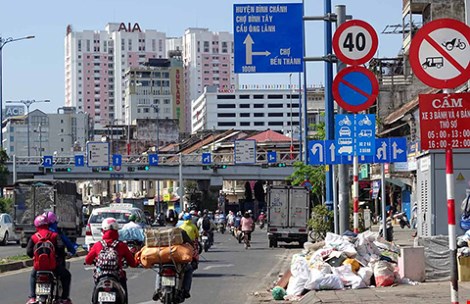 ‘Nhổ biển không được thì điều chuyển người’
