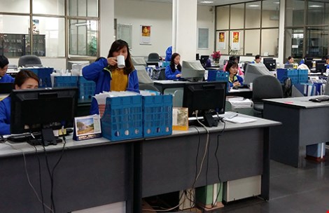 Muốn đóng bảo hiểm phải… bôi trơn