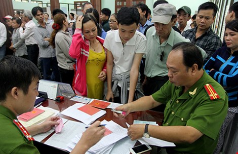 Đổ dồn làm căn cước công dân