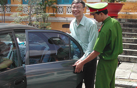 Đừng để tạm giam… 44 lần!
