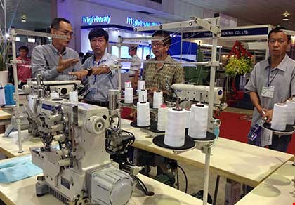 Hàng hóa Trung Quốc gắn mác ngoại lừa người mua