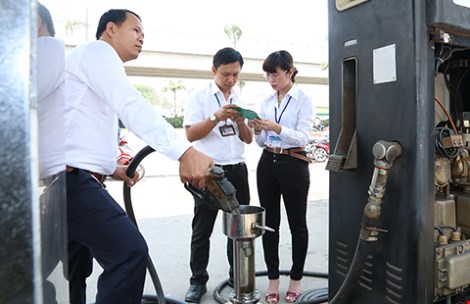 TRANG CHỦ ⁄ PHÓNG SỰ  Khắc tinh của những cây xăng gian lận