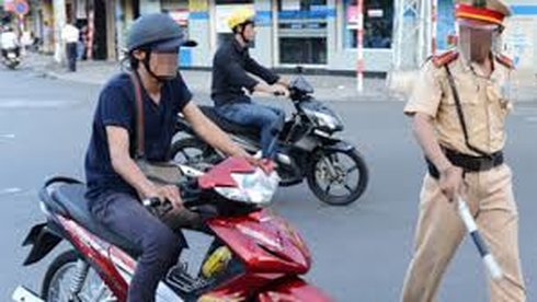 Hối lộ CSGT "rẻ hơn, đỡ mất công đi đóng phạt"?