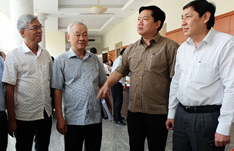 Bí thư Đinh La Thăng: ‘TP.HCM phải giành lại vị trí số 1’