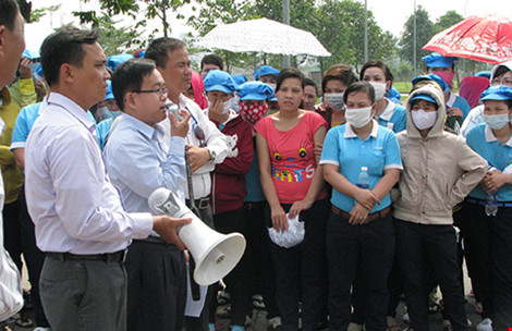 Công đoàn sẽ đảm trách kiện nợ BHXH?