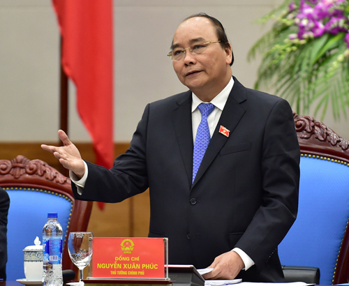 Tân Thủ tướng chủ trì phiên họp đầu tiên của Chính phủ