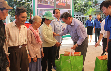 ‘Không gì bức xúc bằng cắt điện ngang xương’