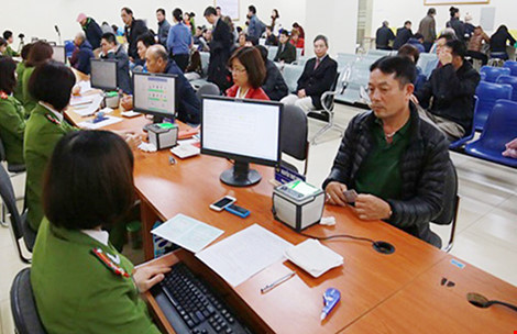 Chậm trả thẻ căn cước một phần do... đào đường