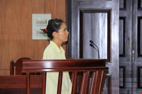 Bán đất “ảo” cặp vợ chồng dắt nhau vào tù