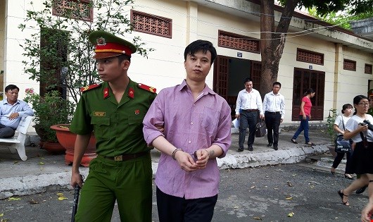 Vụ án hiếp dâm trẻ em gây “náo loạn” ngành tố tụng: Trả tự do cho bị cáo
