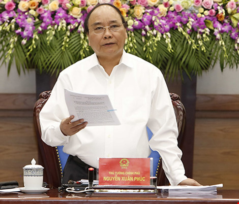 Thủ tướng Nguyễn Xuân Phúc: ‘Vì sao chúng ta vẫn chưa phát triển mạnh?’