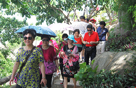 ‘Nghi án’ bảo kê khách Trung Quốc đến Nha Trang