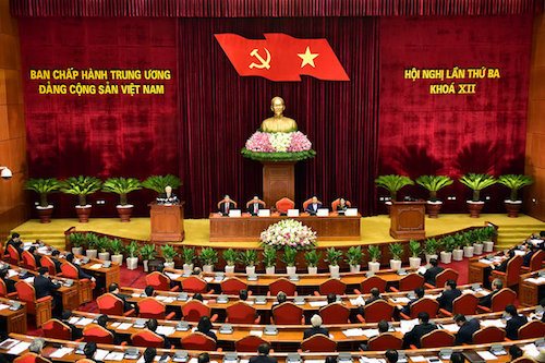 Giới thiệu Chủ tịch nước, Thủ tướng, Chủ tịch Quốc hội làm tiếp khóa mới