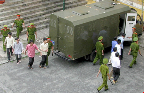 BLHS 2015 sai sót: Do thay đổi quan điểm lập pháp?