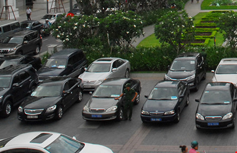 Khoán xe công khó đi vào thực tế, vì sao?