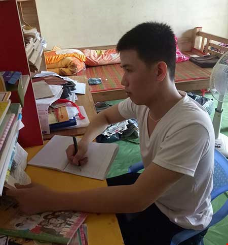 Bị can tại ngoại có được đi học?
